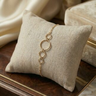 Bracelet avec 4 cercles striés en acier inoxydable