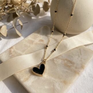 Collier coeur noir et perles en quartz noires