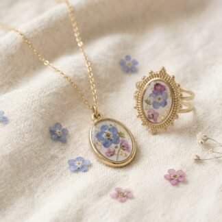 Ensemble bijoux fleurs de myosotis bague et collier