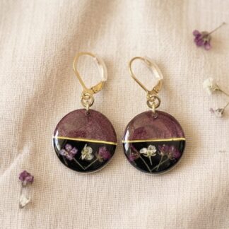 Boucles dormeuses fleurs séchées rouge et noir